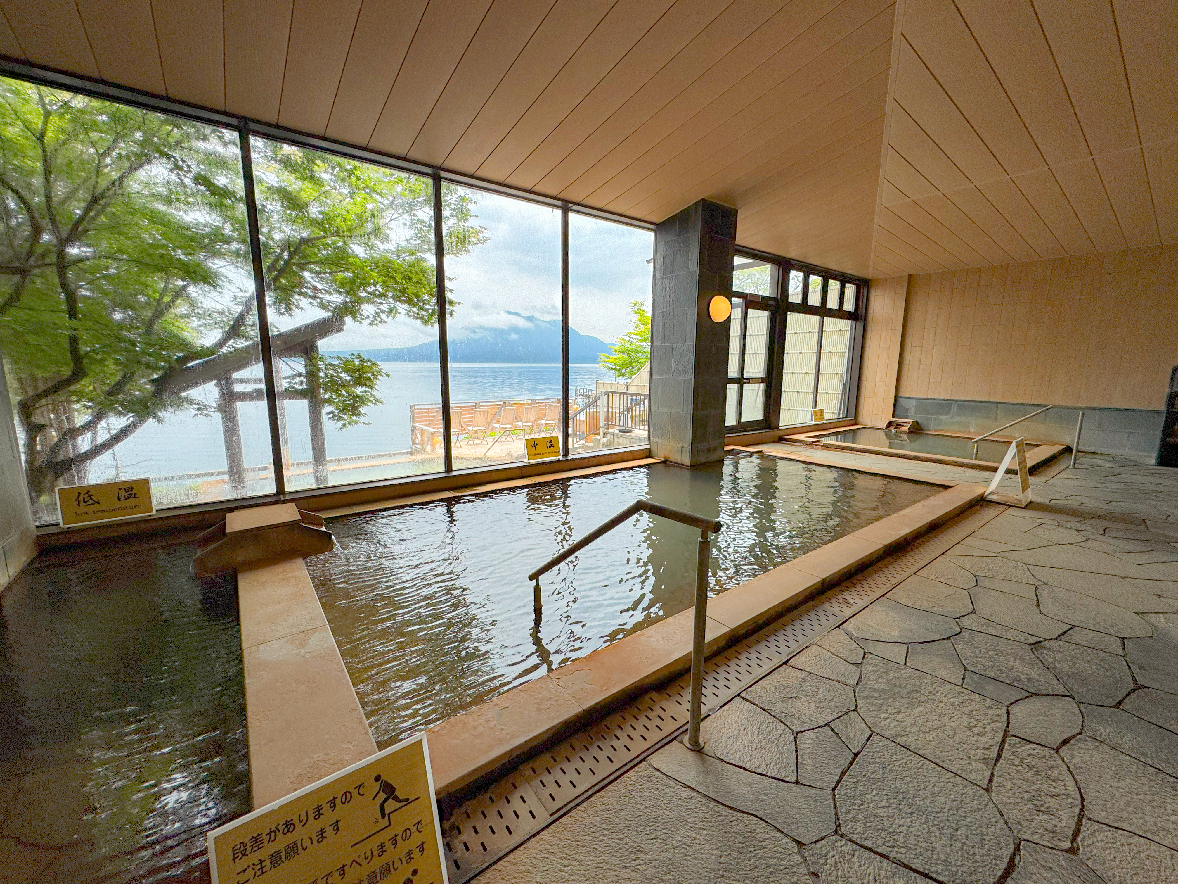 源泉かけ流し温泉